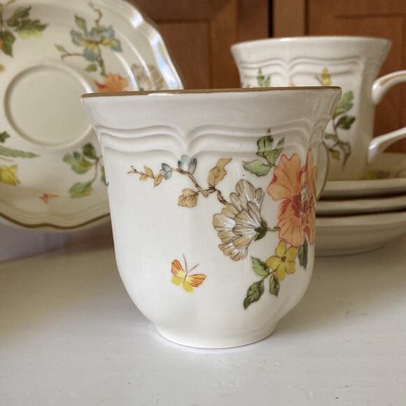 Vintage Mikasa “Olde Tapestry” Cups & Saucers, Service for 4 - Picture 2 of 14